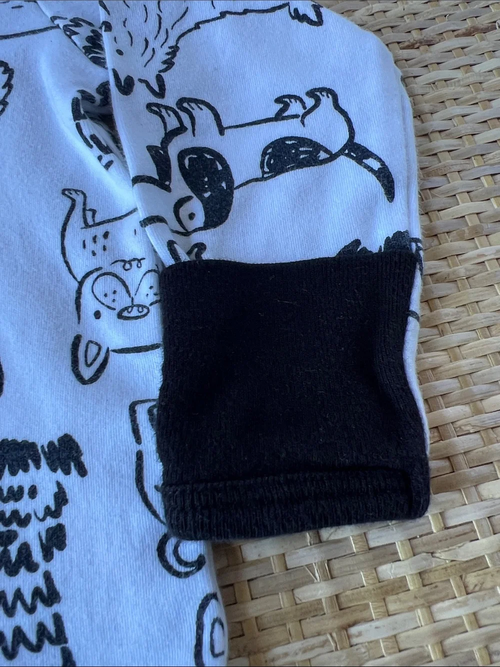 Wonder Nation Baby Footie onesie sleepwear white black dog print unisex 3-6 mo